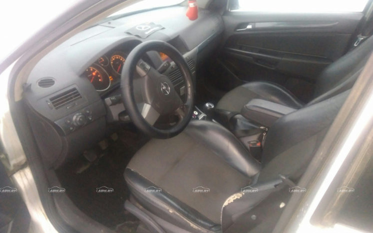 Opel Astra H 2004 полный