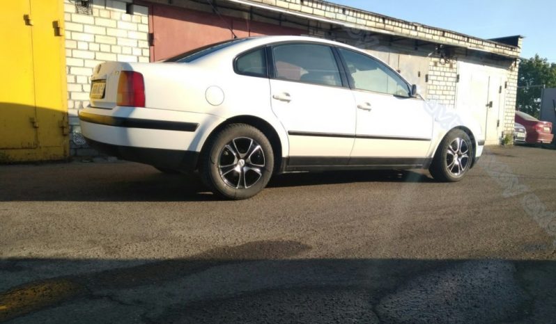 Volkswagen Passat B5 1997 полный