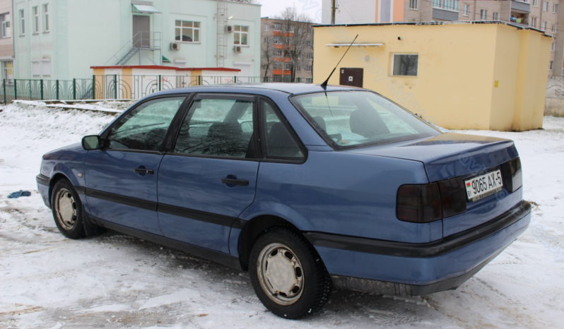 Volkswagen Passat B4 1995 полный