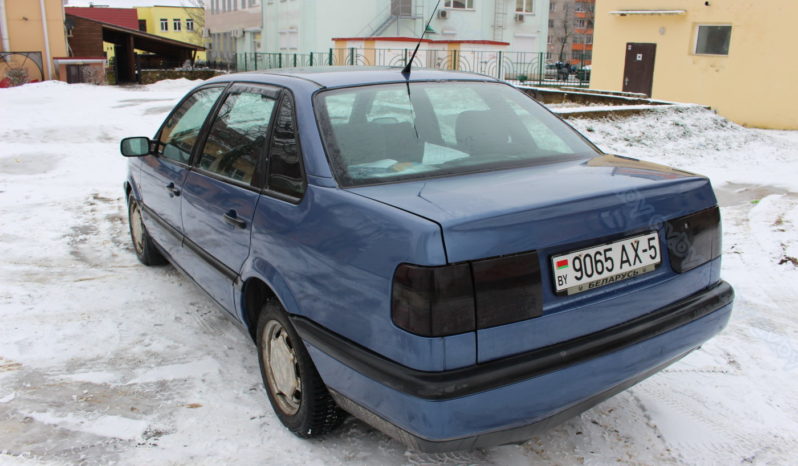 Volkswagen Passat B4 1995 полный