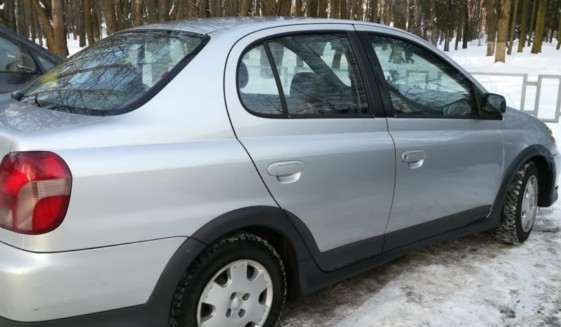 Toyota Echo 2000 полный