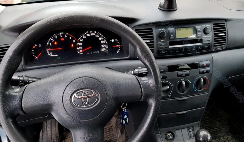 Toyota Corolla 2005 полный