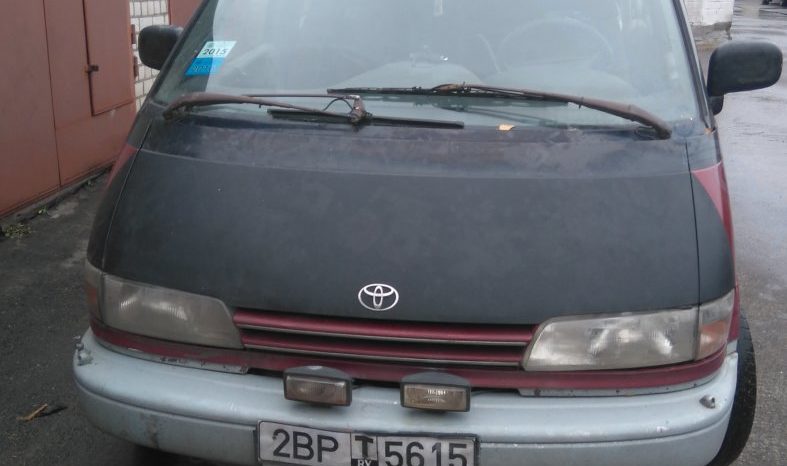 Toyota Previa 1992 полный