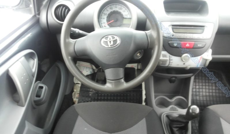 Toyota Aygo 2009 полный