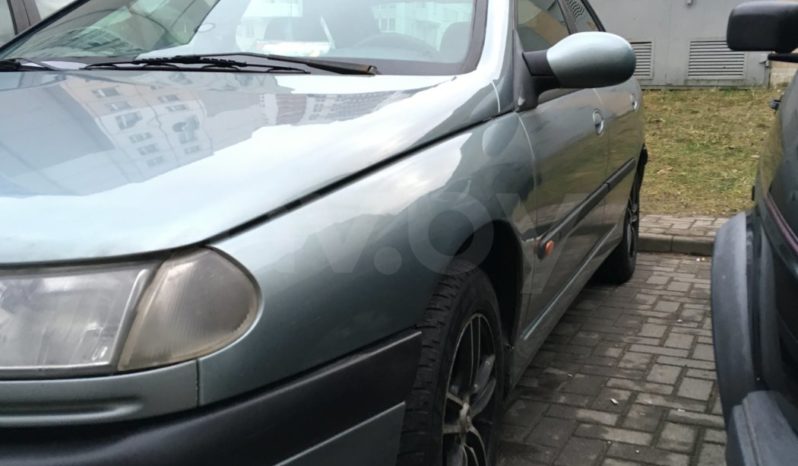 Renault Laguna 1996 полный