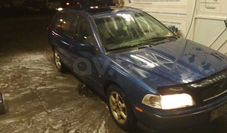 Volvo V40 1998 полный