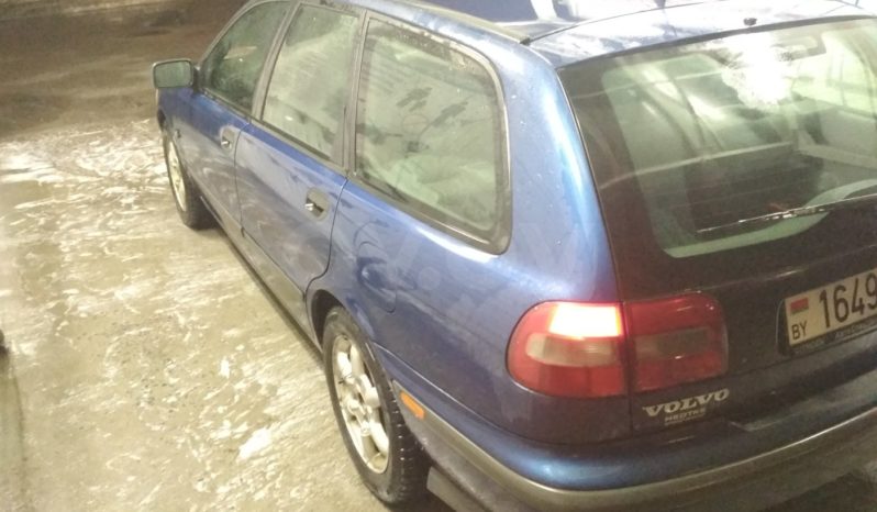 Volvo V40 1998 полный