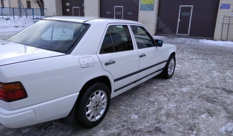 Mercedes E Класс 1989 полный