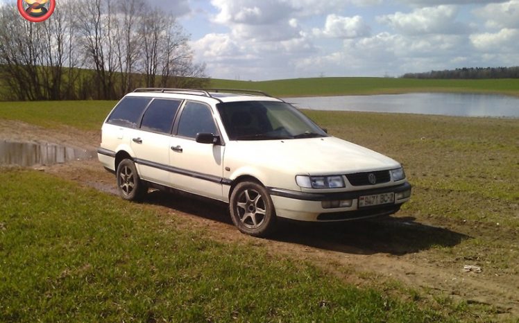 Volkswagen Passat B4 1995 полный