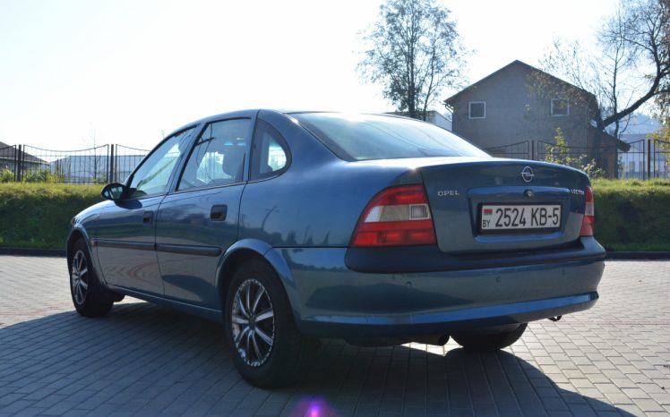 Opel Vectra 1998 полный