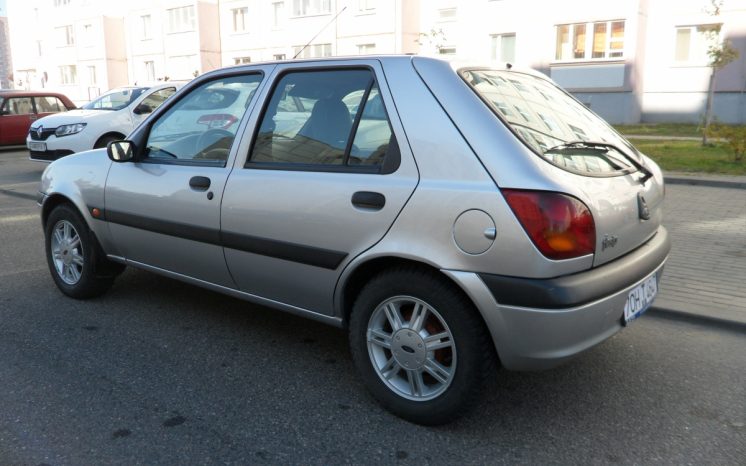 Ford Fiesta 2000 полный