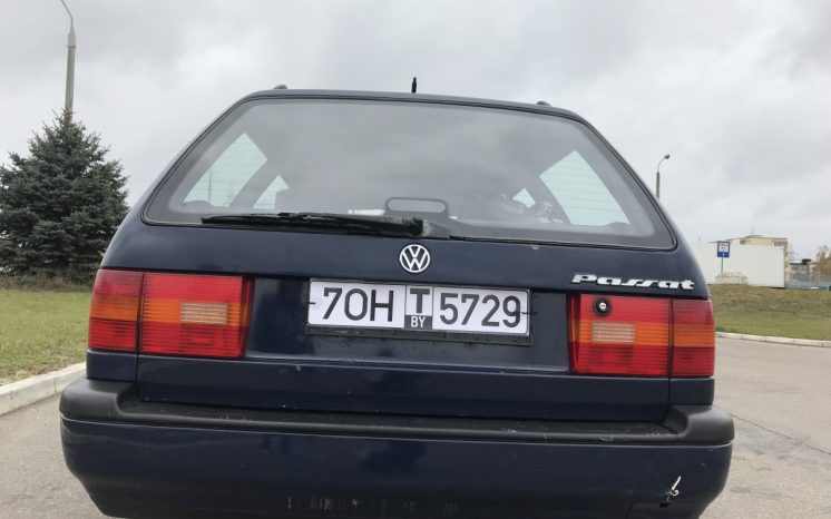 Volkswagen Passat B4 1996 полный