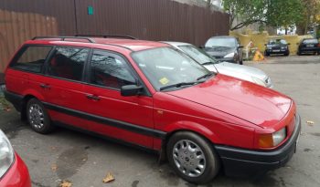 Volkswagen Passat B3 1992 полный