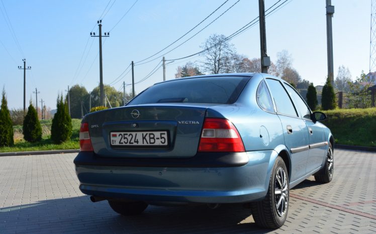 Opel Vectra 1998 полный