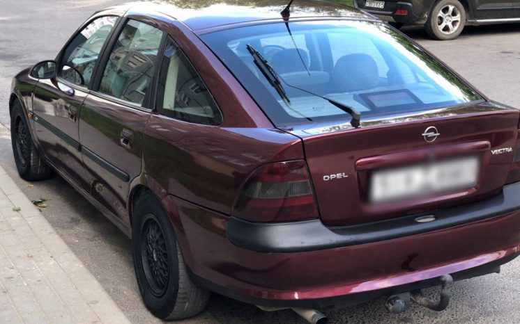 Opel Vectra 1996 полный