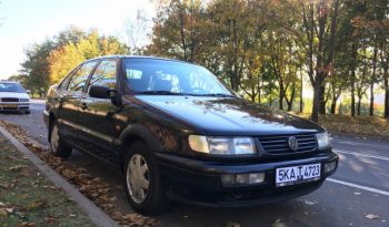 Volkswagen Passat B4 1994 полный