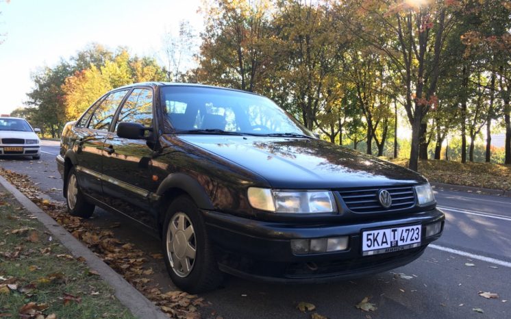 Volkswagen Passat B4 1994 полный