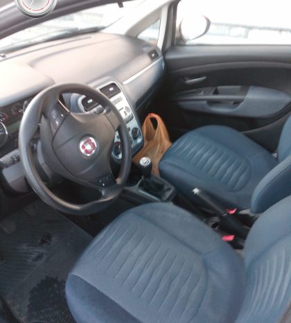 Fiat Grande Punto 2009 полный