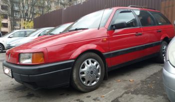 Volkswagen Passat B3 1992 полный