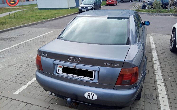 Audi A4 1996 полный