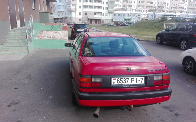 Volkswagen Passat B3 1992 полный