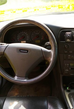 Volvo V40 2002 полный