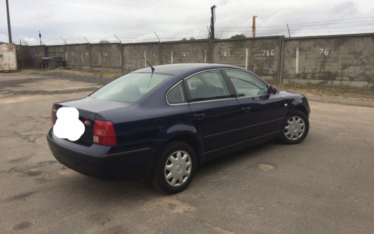 Volkswagen Passat B5 2000 полный