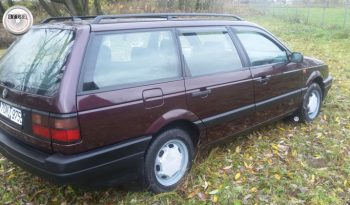 Volkswagen Passat B3 1993 полный