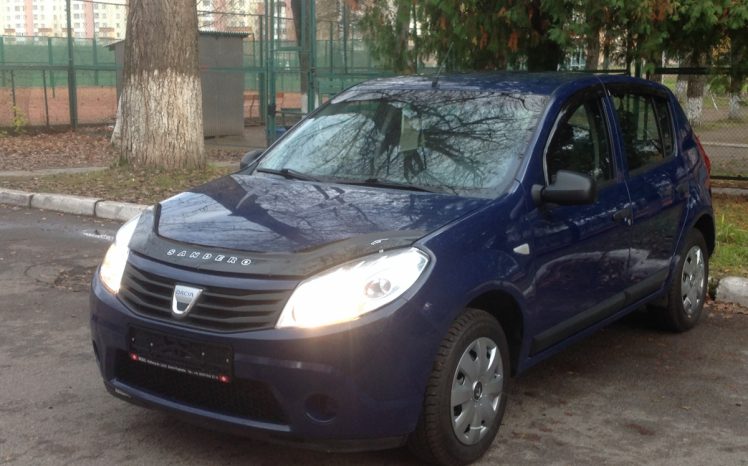 Renault Sandero 2010 полный