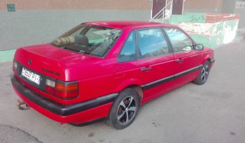 Volkswagen Passat B3 1992 полный