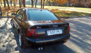 Audi A4 1995 полный