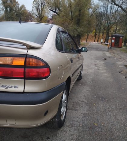 Renault Laguna 2000 полный