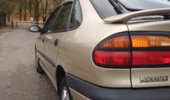 Renault Laguna 2000 полный