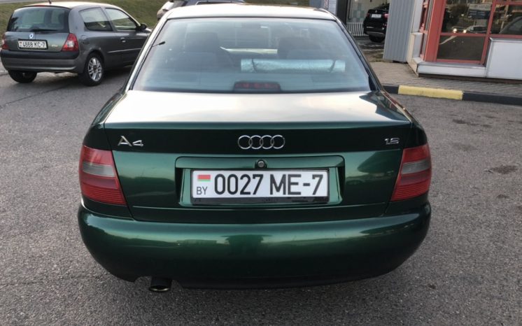 Audi A4 1997 полный