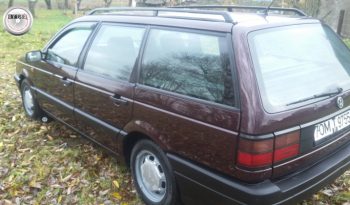 Volkswagen Passat B3 1993 полный