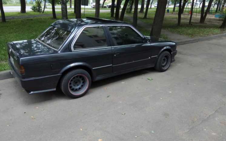 BMW 3 серия 1984 полный