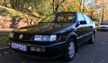 Volkswagen Passat B4 1994 полный