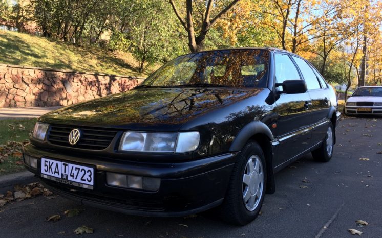 Volkswagen Passat B4 1994 полный