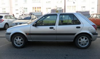 Ford Fiesta 2000 полный