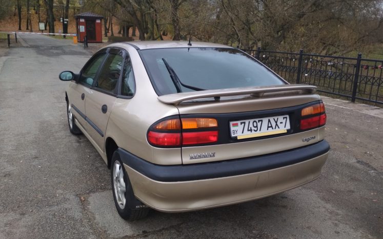 Renault Laguna 2000 полный