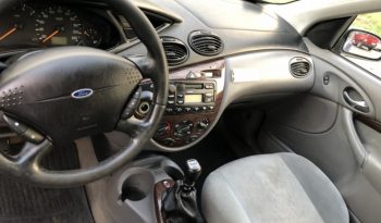 Ford Focus 2000 полный