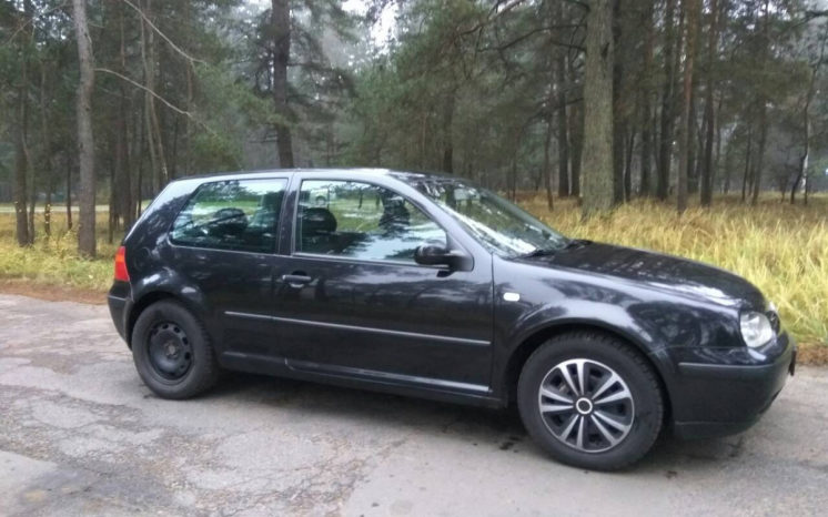 Volkswagen Golf 4 2001 полный