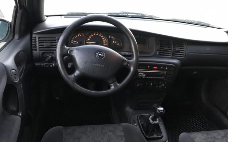 Opel Vectra 1999 полный