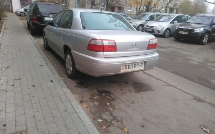 Opel Omega 2000 полный