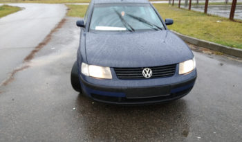 Volkswagen Passat B4 1998 полный