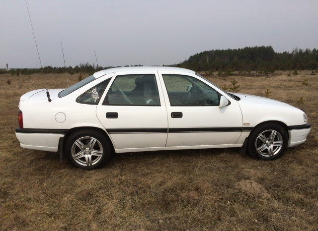 Opel Vectra 1994 полный