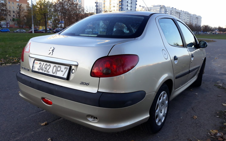 Peugeot 206 2009 полный
