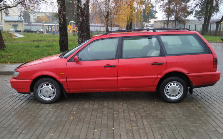 Volkswagen Passat B3 1996 полный