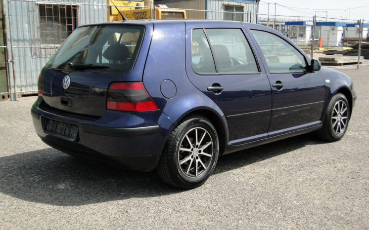 Volkswagen Golf 4 2002 полный