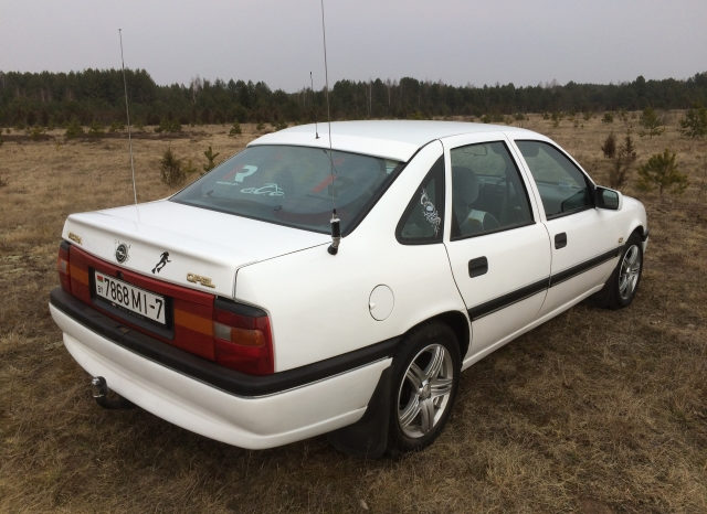 Opel Vectra 1994 полный